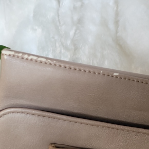 F21  Crossbody/Shoulder chain handle bag - Picture 7 of 8